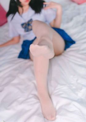 国产美女丝袜深喉视屏观看_超清视频大全