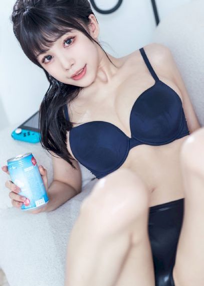 丰满少妇棚拍无码视频_高清电影全集观看